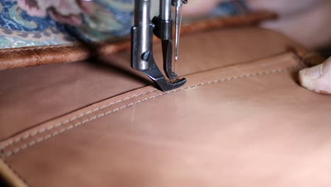 Sewing-Machine-Stitching-Leather-Leatherwork-Artisan