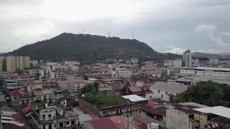 Drohnenflug-über-Casco-Viejo-In-Panama-City