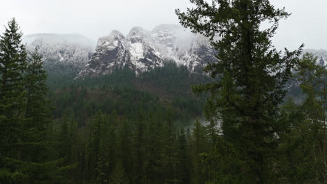4K-drone-footage-of-Mount-Si-with-forest-fog