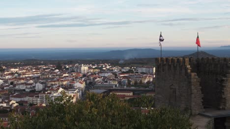 Schloss-Castelo-Branco-Portugal-Mit-Blick-Auf-Die-Stadt-Im-Hintergrund