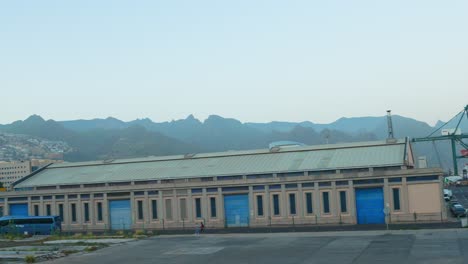 Edificios-Portuarios-Industriales-Vistos-Desde-El-Auditorio-De-Tenerife,-Vista-Panorámica