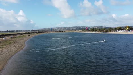 People-Kite-Surfing-On-Fiesta-Island-Park-In-San-Diego,-California