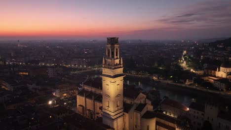 Aerial-Pullback-Drone-shot-of-Verona-Main's-Cathedral-at-Sunset
