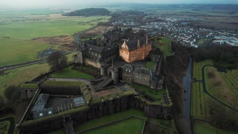Stirling-Castle,-popular-tourist-attraction