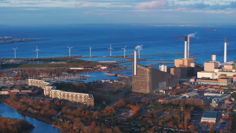 Aerial-shot-of-HOFOR-Amagerværket-power-station-and-wind-farm
