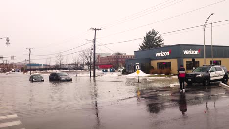Portland-Maine-police-supervising-in-flooded-area-in-downtown-area