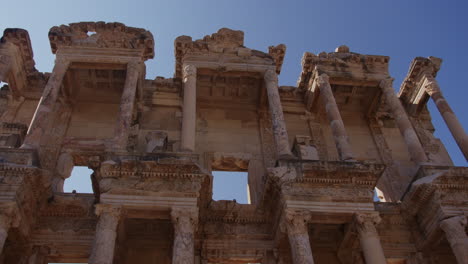 Close-shot-looking-up-at-the-Celsus-Library-in-Ephesus