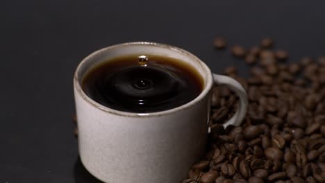 Coffee-droplet-in-a-coffee-mug-in-super-slow-motion