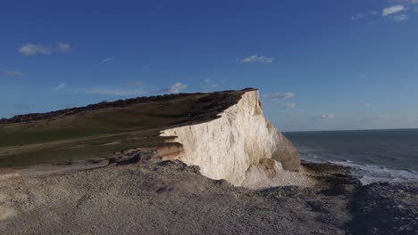 Drone-reveal-shot-of-white-cliffs-on-the-south-coast-of-England