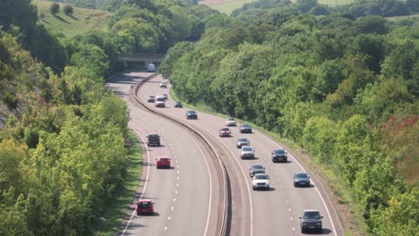 Cars-driving-on-duel-carriageway-in-the-UK-Summertime