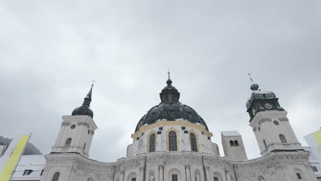 Iglesia-Barroca-De-La-Abadía-De-Ettal-Cerca-De-Oberammergau-En-Baviera,-Alemania