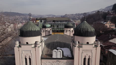 Vista-Aérea-De-La-Sinagoga-Ashkenazi-De-Sarajevo