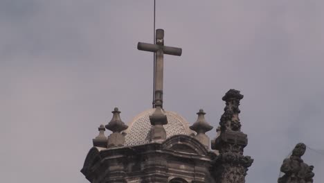 Spitze-Des-Turms-Der-Metropolitankathedrale-Von-Mexiko-Stadt