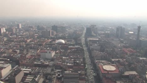Panorama-shot-of-Ciudad-de-Mexico-with-some-smog
