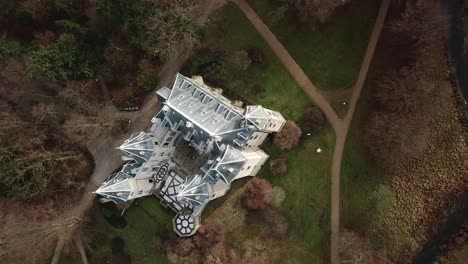 Gołuchów-Castle-through-this-vertical-drone-film-in-late-autumn