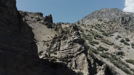 Aerial-shot-of-Mount-Timpanogos'-rugged-terrain
