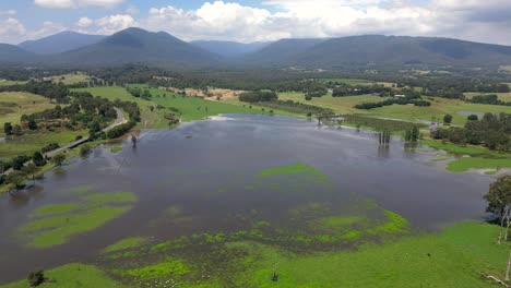Tierras-De-Cultivo-Inundadas-En-El-Campo-Por-Drones-En-Australia