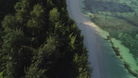 Vogelperspektive-Auf-Den-Weißen-Sandstrand-Von-Saipan,-Nördliche-Marianen