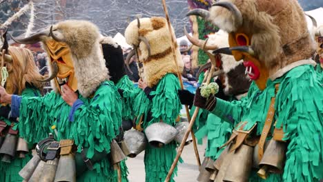 Internationales-Festival-Der-Maskenparade-„surva