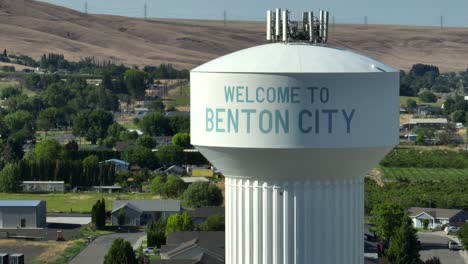 Tight-orbiting-aerial-of-Benton-City's-water-tower