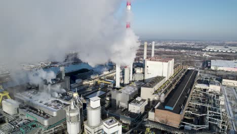 Aerial-view-of-smoke-over-a-coal-fired-thermal-power-plant-in-Poland-at-daylight