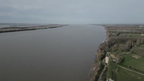 Gironde-estuary-from-Citadelle-de-Blaye,-France---aerial