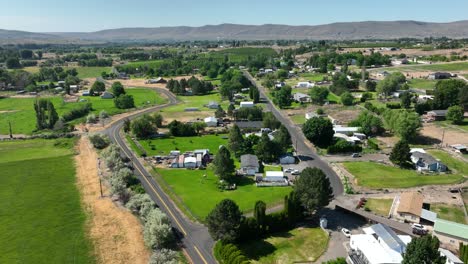 Drone-shot-of-a-rural-American-neighborhood