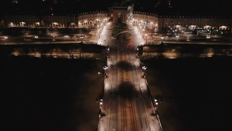 Luftaufnahme-Von-Pont-De-Pierre-Bei-Nacht,-Bordeaux