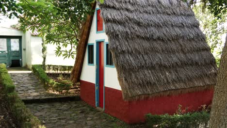Traditionelles-Haus-Auf-Der-Insel-Madeira