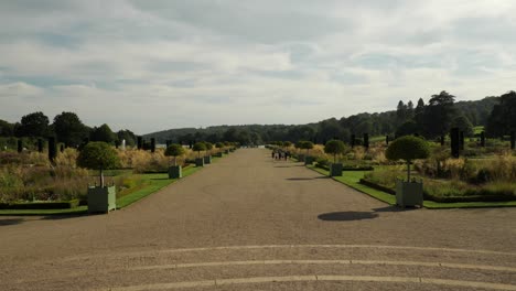 Gehweg-Im-Italienischen-Garten-In-Trentham-Estate-Gardens