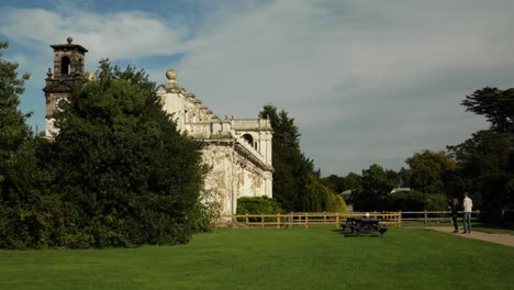Überreste-Der-Trentham-Hall-In-Den-Trentham-Estate-Gardens