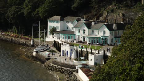 Coast-Of-Portmeirion-At-River-Dwyryd,-An-Italian-Style-Tourist-Village-On-The-Coast-Of-North-Wales