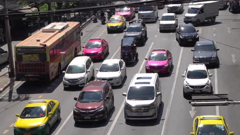 Traffic-Jam-in-Downtown-Bangkok,-Thailand