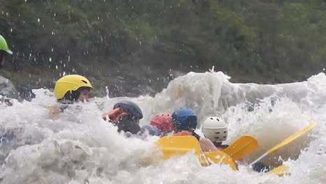 Tourists-rafting-in-Baños,-Ecuador