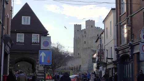 Rochester-castle-with-people-in-street