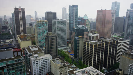 Blick-Von-Der-Dachterrasse-Auf-Die-Innenstadt-Von-Vancouver-In-Kanada,-Städtisches-Stadtbild