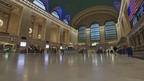Empty-Grand-Central-train-station-hall-during-coronavirus-outbreak-wide
