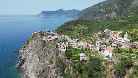 Cinque-Terre-Village-Corniglia-in-Vernazza,-La-Spezia,-Liguria,-Italy---Aerial-4k