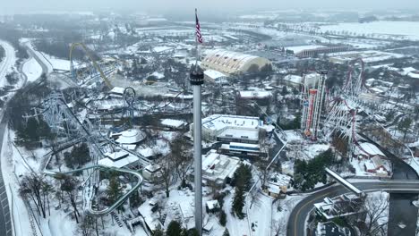 Aerial-snow-scene-of-the-Kissing-Tower-at-Hershey-Park