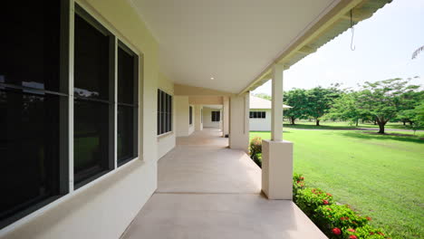 Large-concrete-Australian-style-veranda