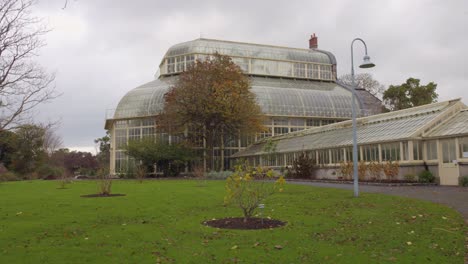 Tropical-Main-Greenhouse-Of-National-Botanic-Gardens-During-Cloudy-Day-In-Dublin,-Ireland