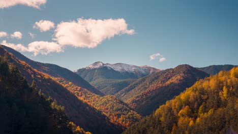 Timelapse-blue-sky-morning-and-cloud-in-mountain-valley-during-fall-autumn-season-beautiful-landscape