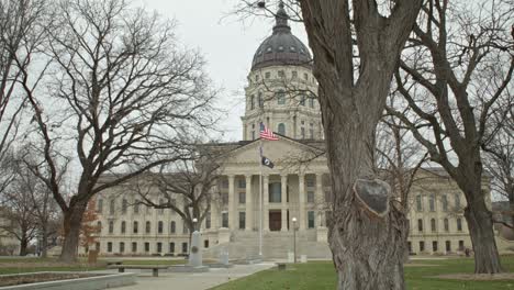 Kansas-state-capitol-building-in-Topeka,-Kansas-with-dolly-wide-shot-video-moving-right-to-left