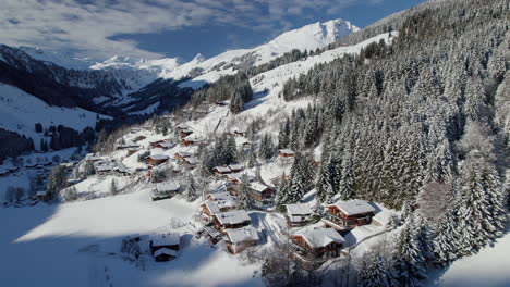 Saalbach-Hinterglemm-Resort-Es-Una-Ciudad-En-Las-Montañas-De-Los-Alpes-En-Austria