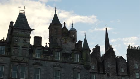 Mittelalterliche-Und-Gotische-Architektur-In-Der-Altstadt-Von-Edinburgh
