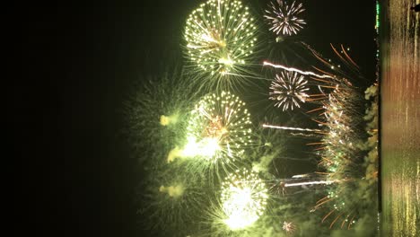 Vertical-of-Pattaya's-Fireworks-Magic