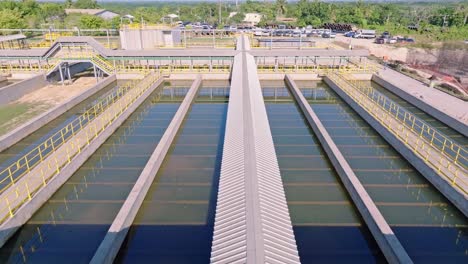 Wasserkanal-Der-Wasseraufbereitung-In-Der-Agrarindustrie