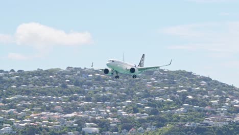 Un-Airbus-A320-De-Air-New-Zealand-Aterrizando-En-El-Aeropuerto-De-Wellington,-Nueva-Zelanda
