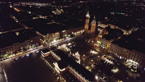 Krakauer-Altstadt-Bei-Nacht-Polen