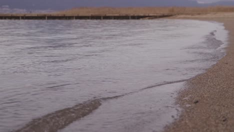 bad-weather-on-the-beach-slowmotion